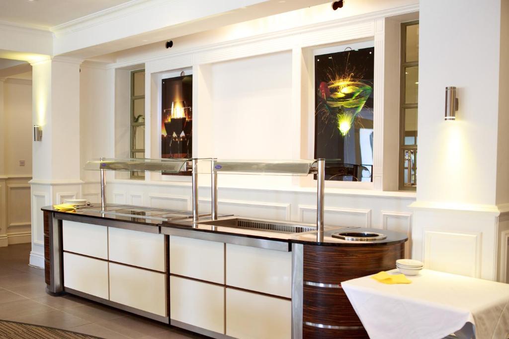Yorkshire Gateway Hotel South Milford Экстерьер фото